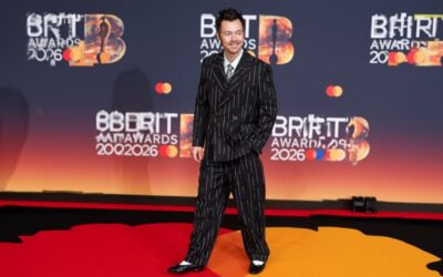 Harry Styles impune moda balerinilor purtați cu ținute Dior și Chanel