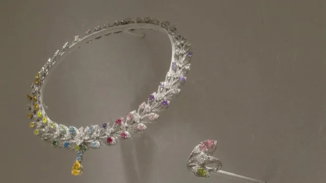 Louis Vuitton Mythica aduce 110 piese și un inel de opt cifre