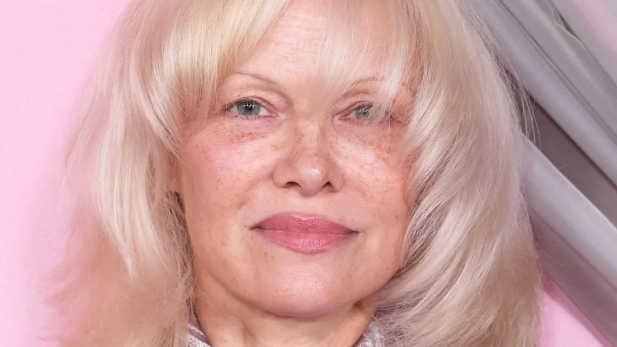 Pamela Anderson la 58 de ani dezvăluie secretul look-ului său natural