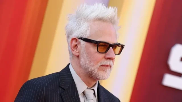 Noul film Superman blochează o închisoare. Deținuții primesc mese de Crăciun