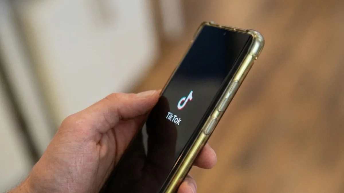 Studiu Stanford – comentariile TikTok reduc cu 37% eroarea în predicția supradozelor