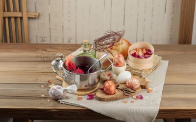 Ghid de Paște – 7 metode naturale pentru vopsit ouă cu ingrediente simple