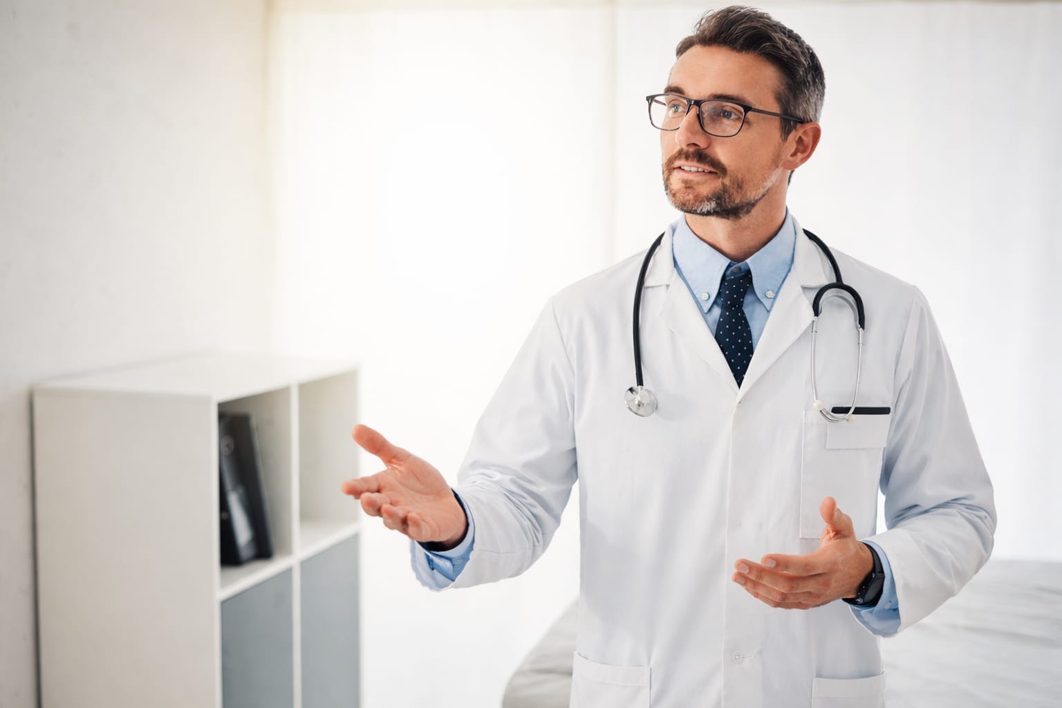 Medicii recomandă prevenția cancerului în jurul vârstei de 30 de ani pe fondul creșterii cazurilor la adulți tineri