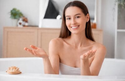Ghid de exfoliere pentru corp: cum alegi produsul potrivit pentru pielea ta