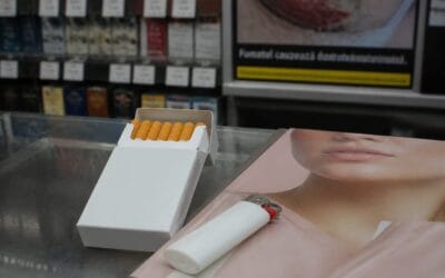 Țigara revine în imaginile cu vedete, iar România are 34% fumători activi