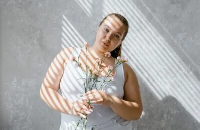 Prezența modelelor plus-size pe podium s-a înjumătățit. Ce arată cifrele despre presiunea de a slăbi
